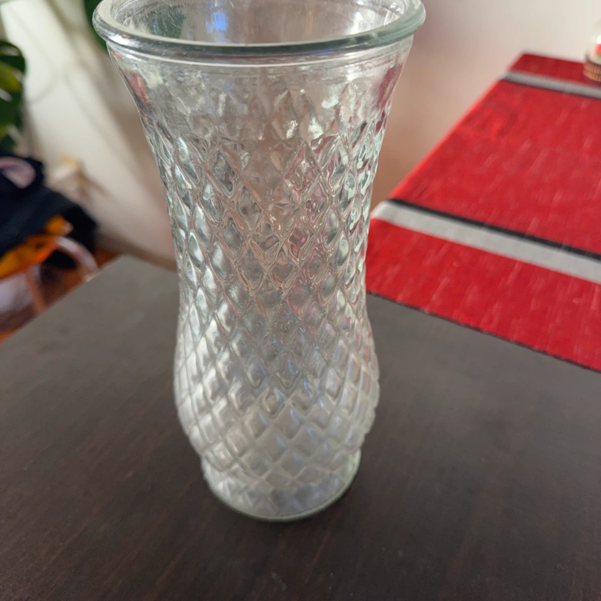 ガラス製 花瓶 ダイヤカット