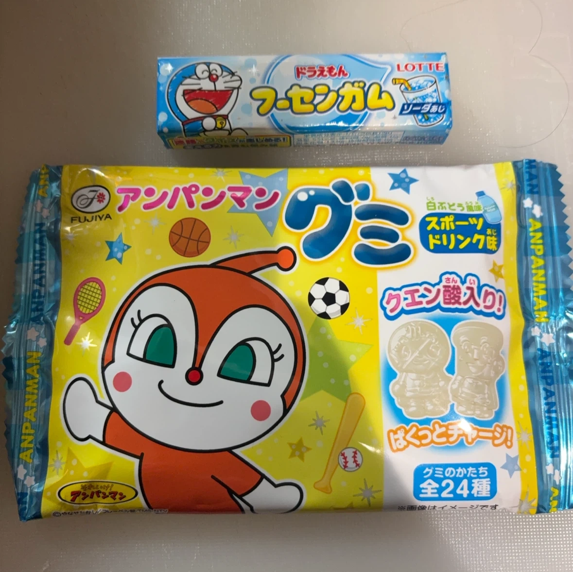 ロッテ ドラえもんフーセンガム 不二家 アンパンマングミ