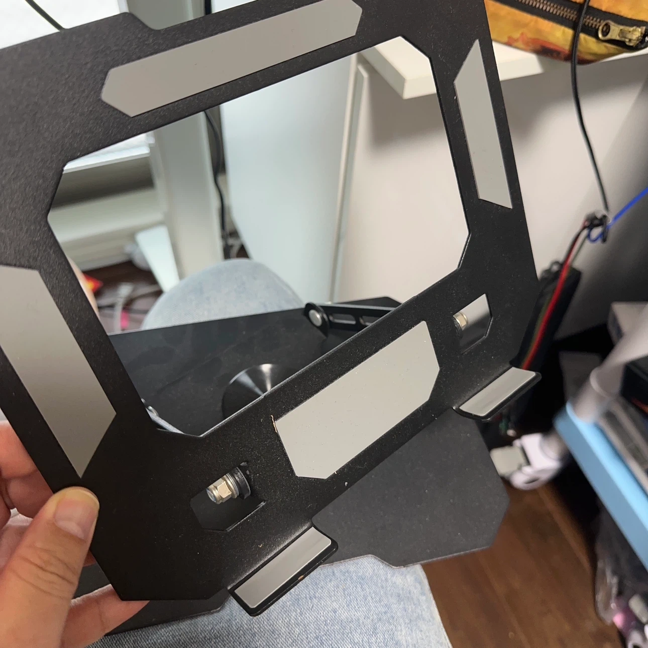 ノートパソコンスタンド 360度回転式 無段階高さ・角度調整 アルミ製(ブラック)の写真2枚目