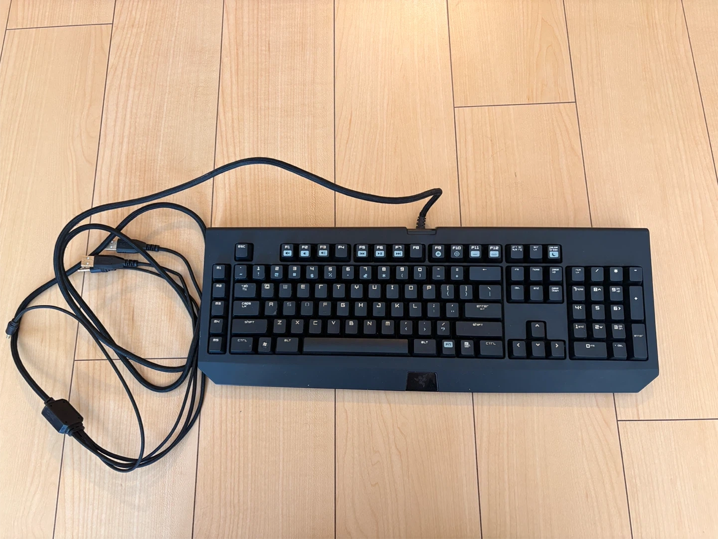 レイザー ブラックウィドウ 2013 ゲーミングキーボード