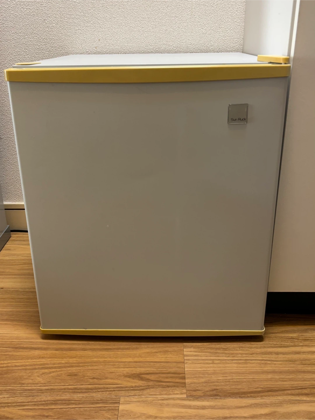 サンルック 小型冷蔵庫 1ドア(冷凍なし)