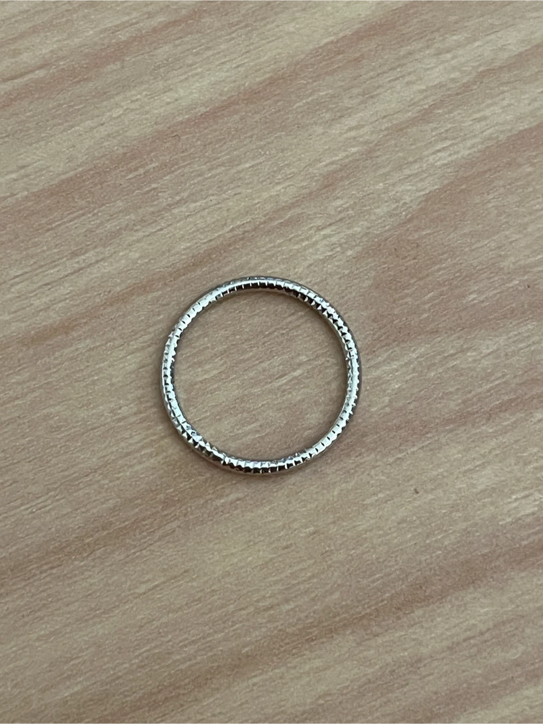 シルバーリング 10.5号 カットデザインの写真2枚目