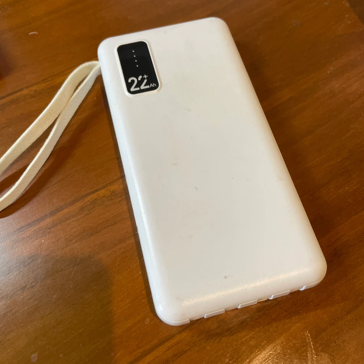 大容量モバイルバッテリー 22000mAh ホワイト