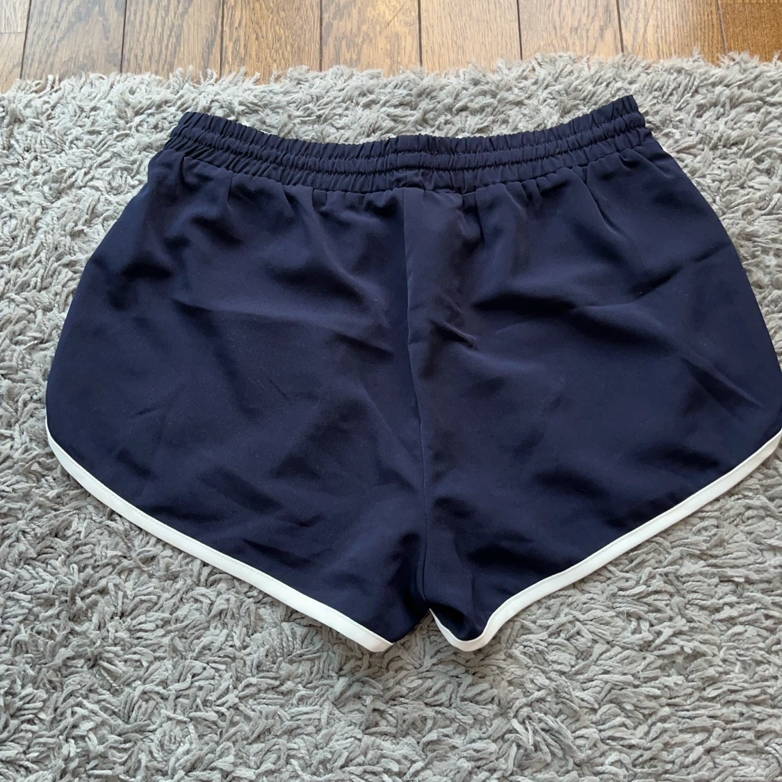 フォーエバー21 ショートパンツ 紺 XSの写真2枚目