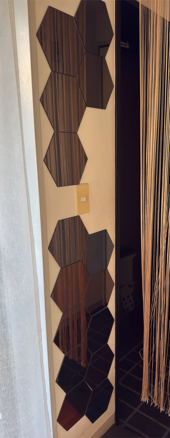 Ikea 15ピース　六角形ウォールミラー 貼付式 鏡 18x21の写真2枚目