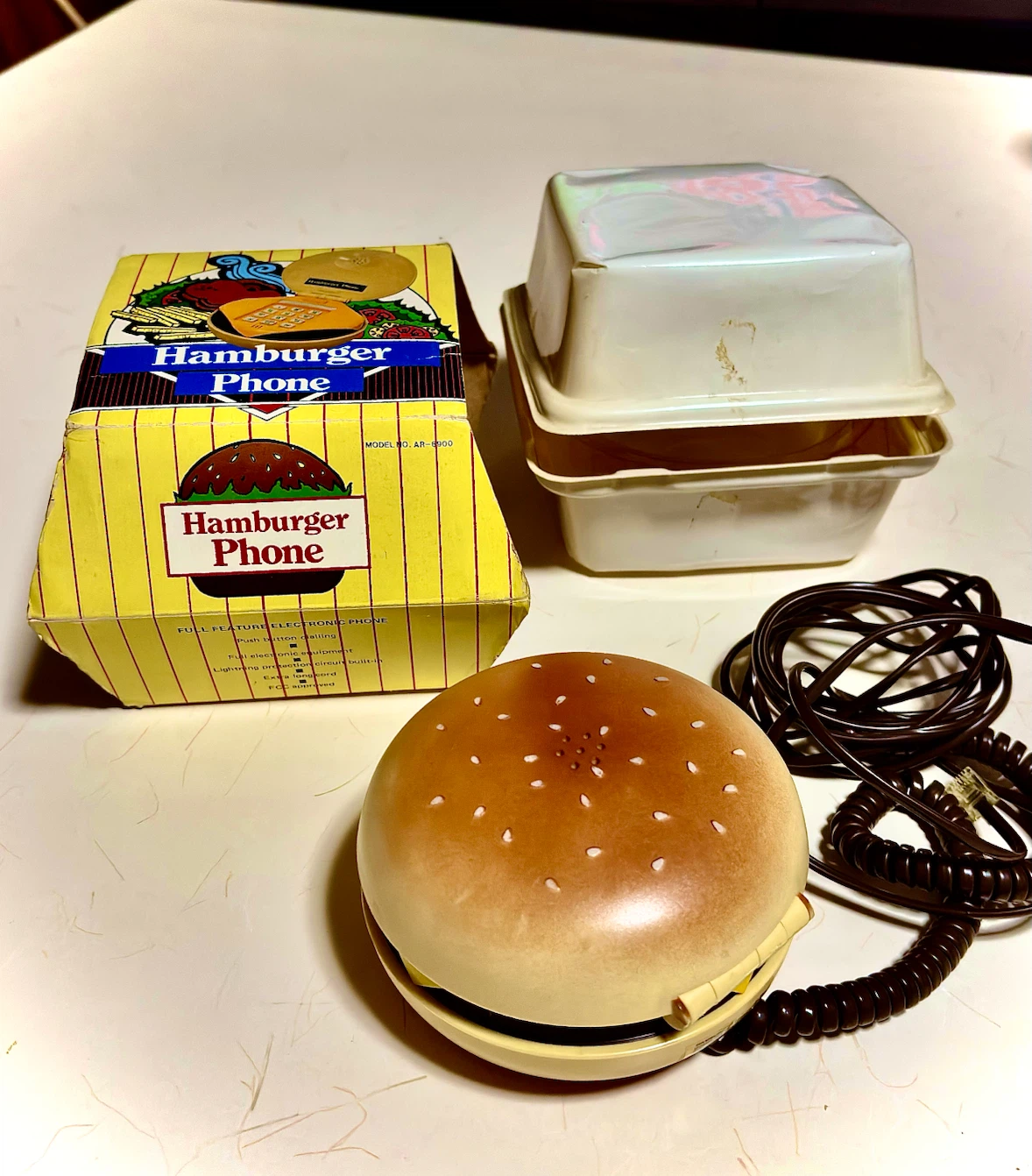 ハンバーガーフォン（有線固定電話機 AR-6900）
