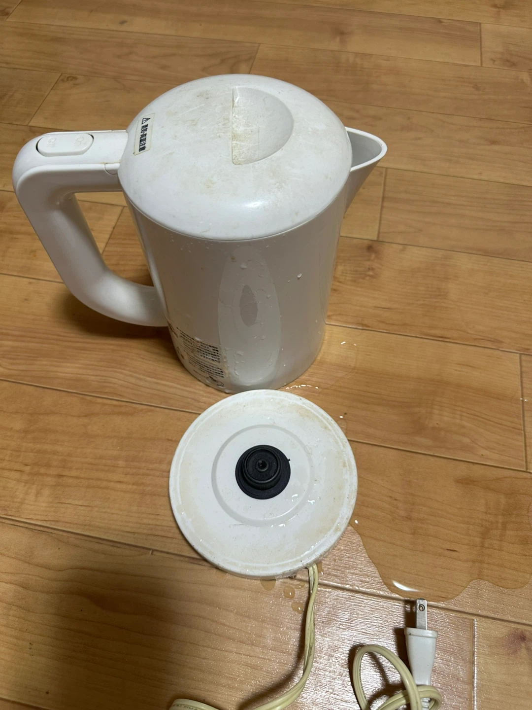 ドリテック 電気ケトル ホワイト