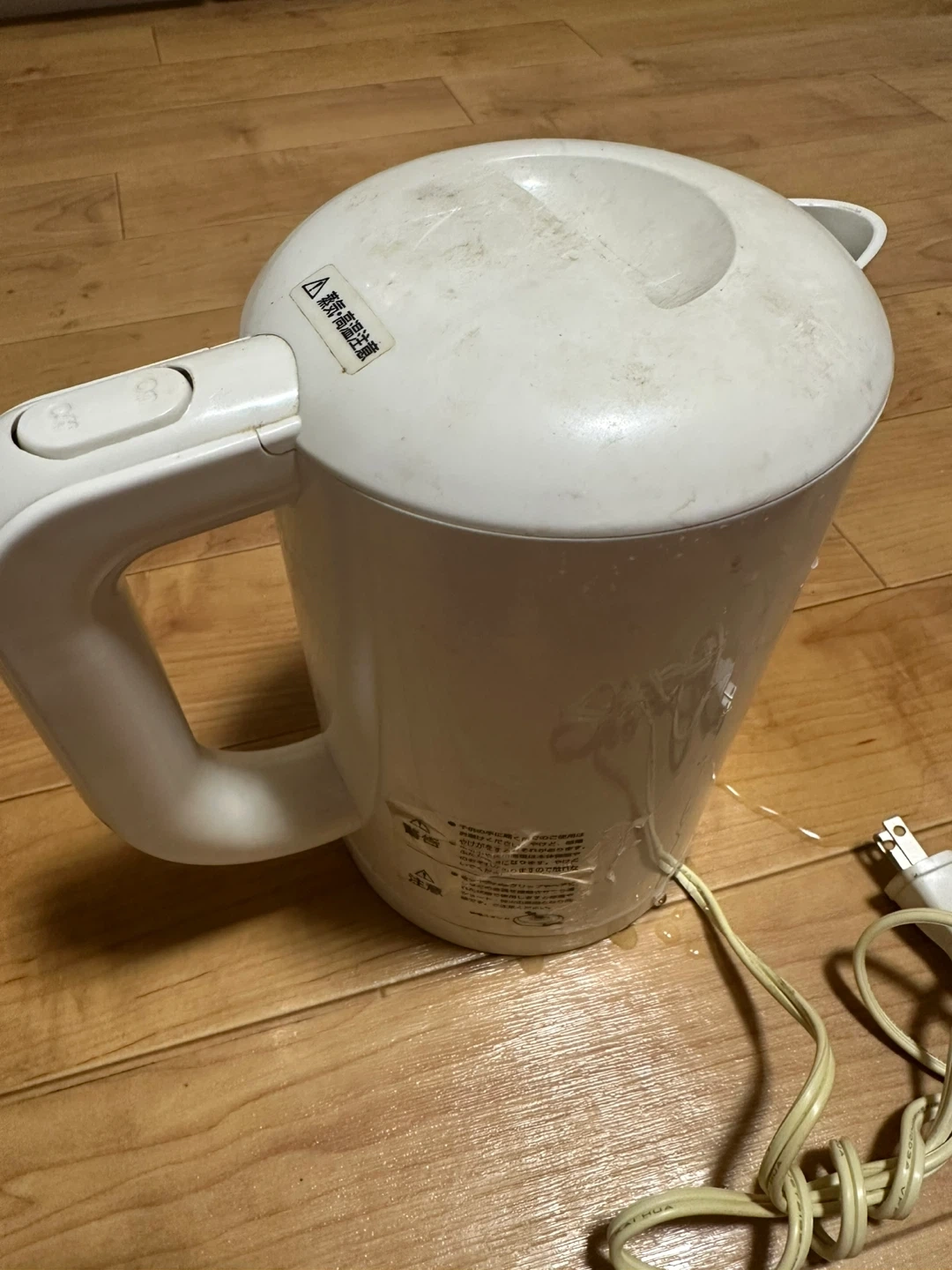 ドリテック 電気ケトル ホワイトの写真2枚目