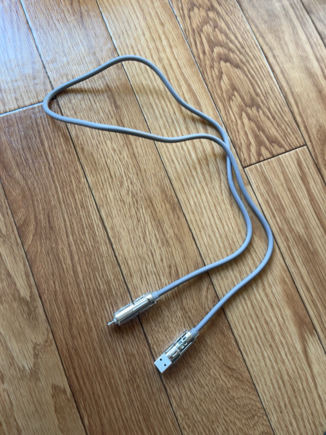 USB充電ケーブル