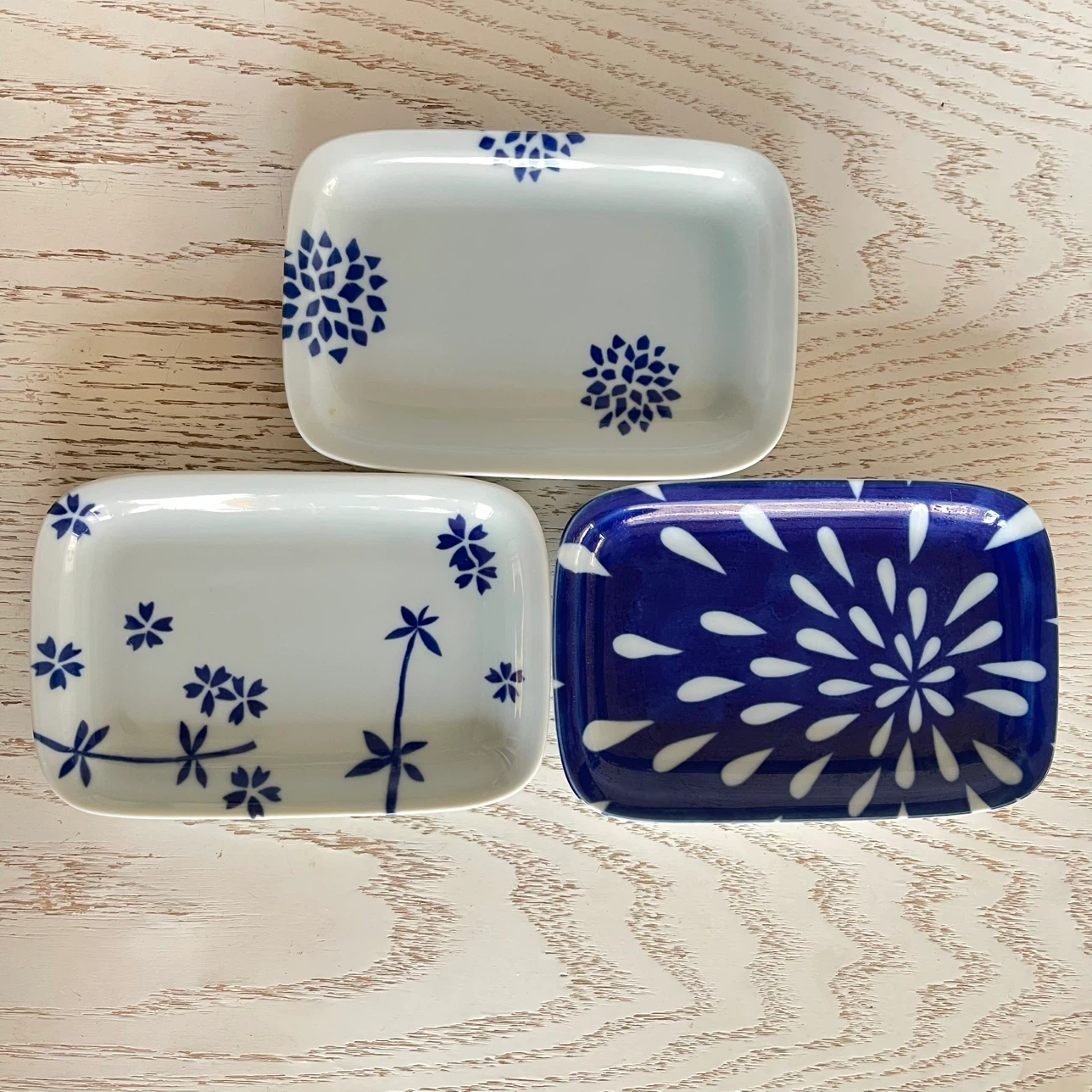 和食器 角皿3枚セット 藍色 花柄