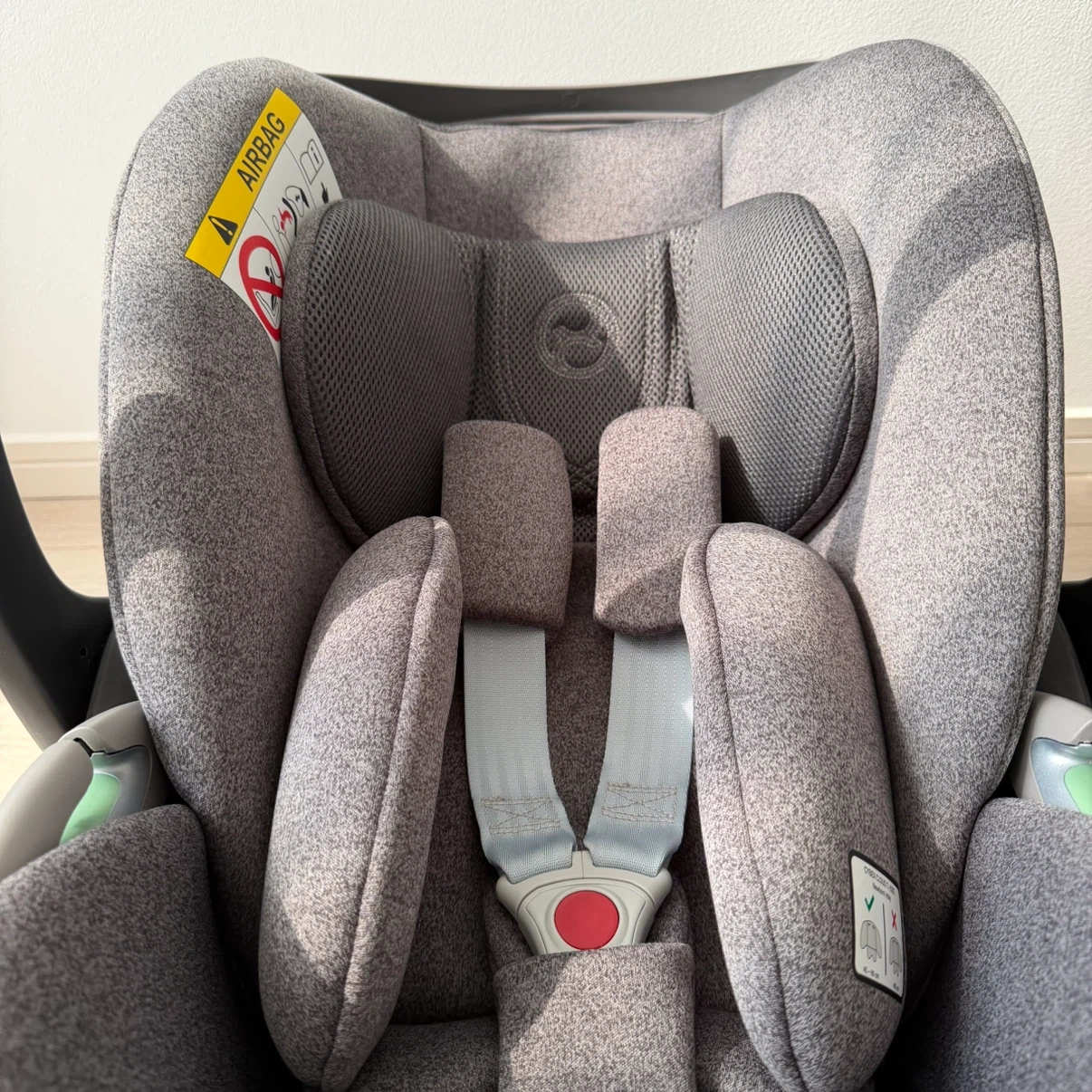 サイベックス(cybex) Cloud T i-Size Plus/Mirage Grey-dark greyの写真2枚目