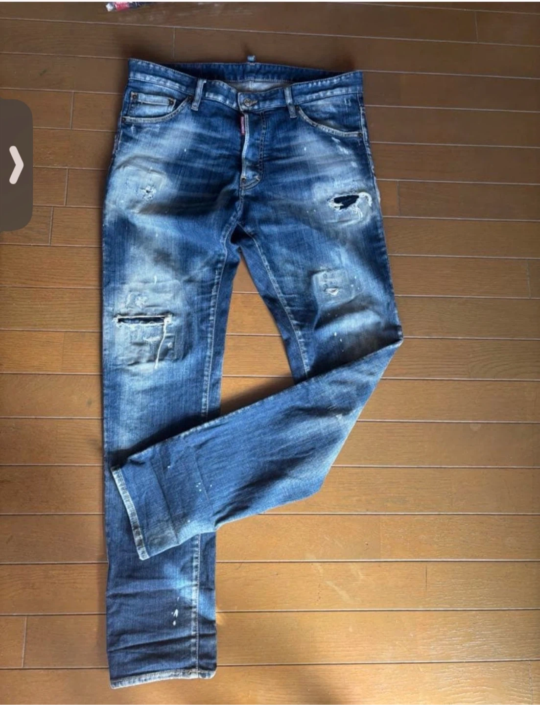ディースクエアード デニムパンツ ダメージ加工