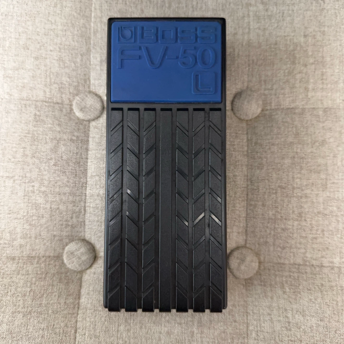 【定価12100円→5900円】お買い得価格で出品中！ボス ボリュームペダル FV-50L