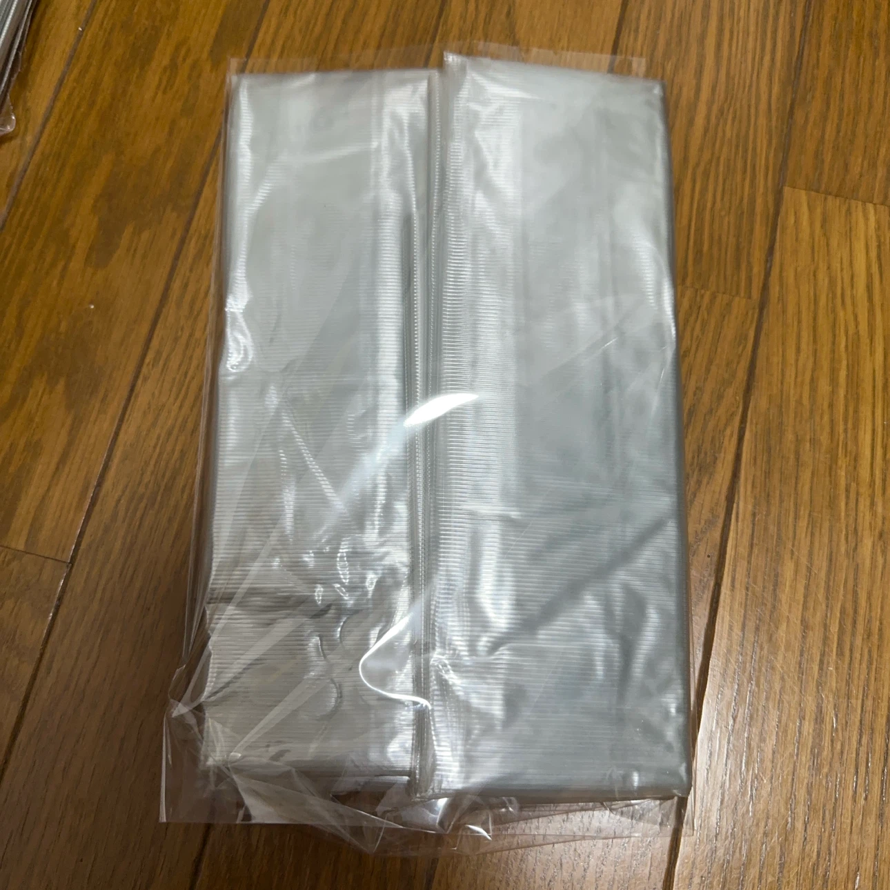 明和グラビア 断熱カーテンライナー 100×225cm 2枚入りの写真2枚目