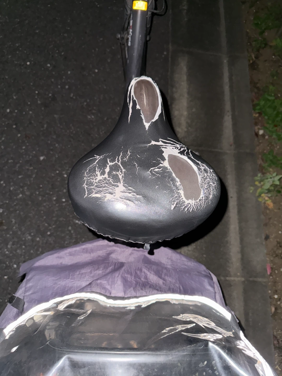 ヤマハ 電動自転車 ブラックの写真2枚目