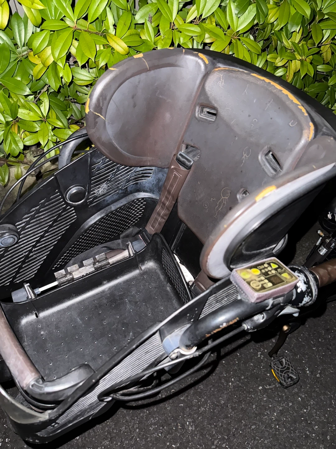 ヤマハ 電動自転車 ブラックの写真3枚目