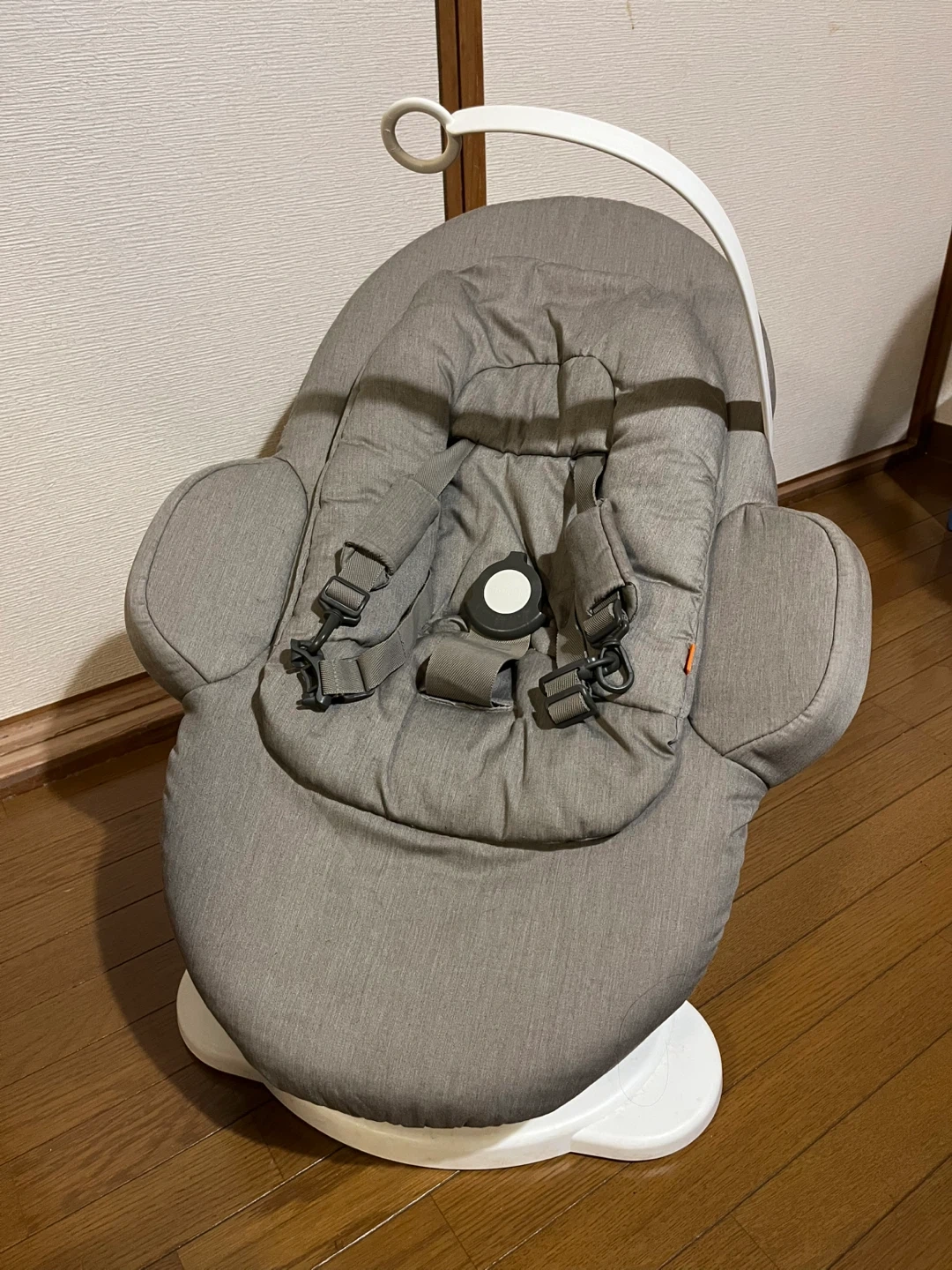 ストッケ バウンサー グレーの写真2枚目