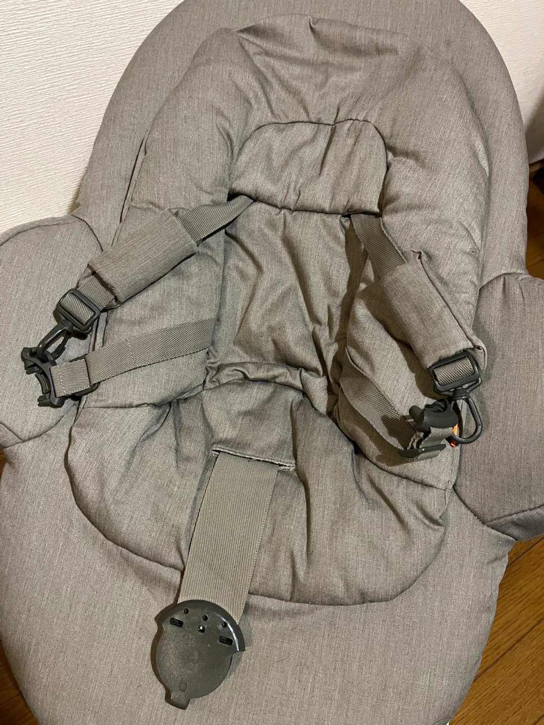 ストッケ バウンサー グレーの写真3枚目