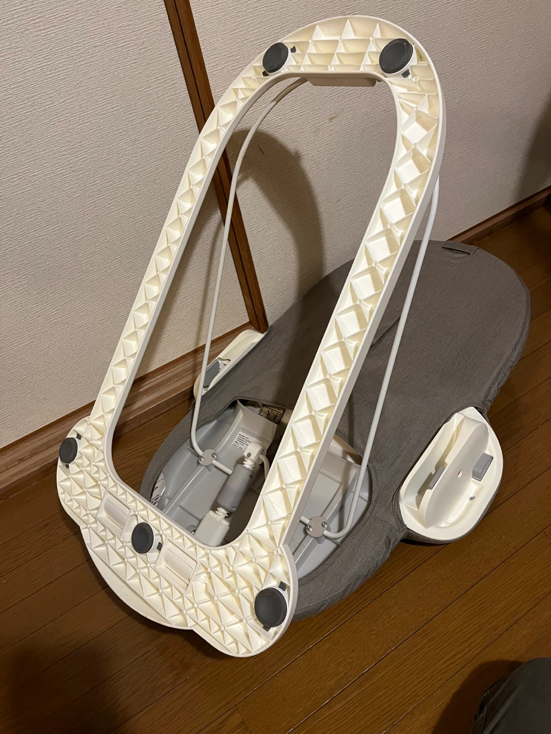 ストッケ バウンサー グレーの写真7枚目
