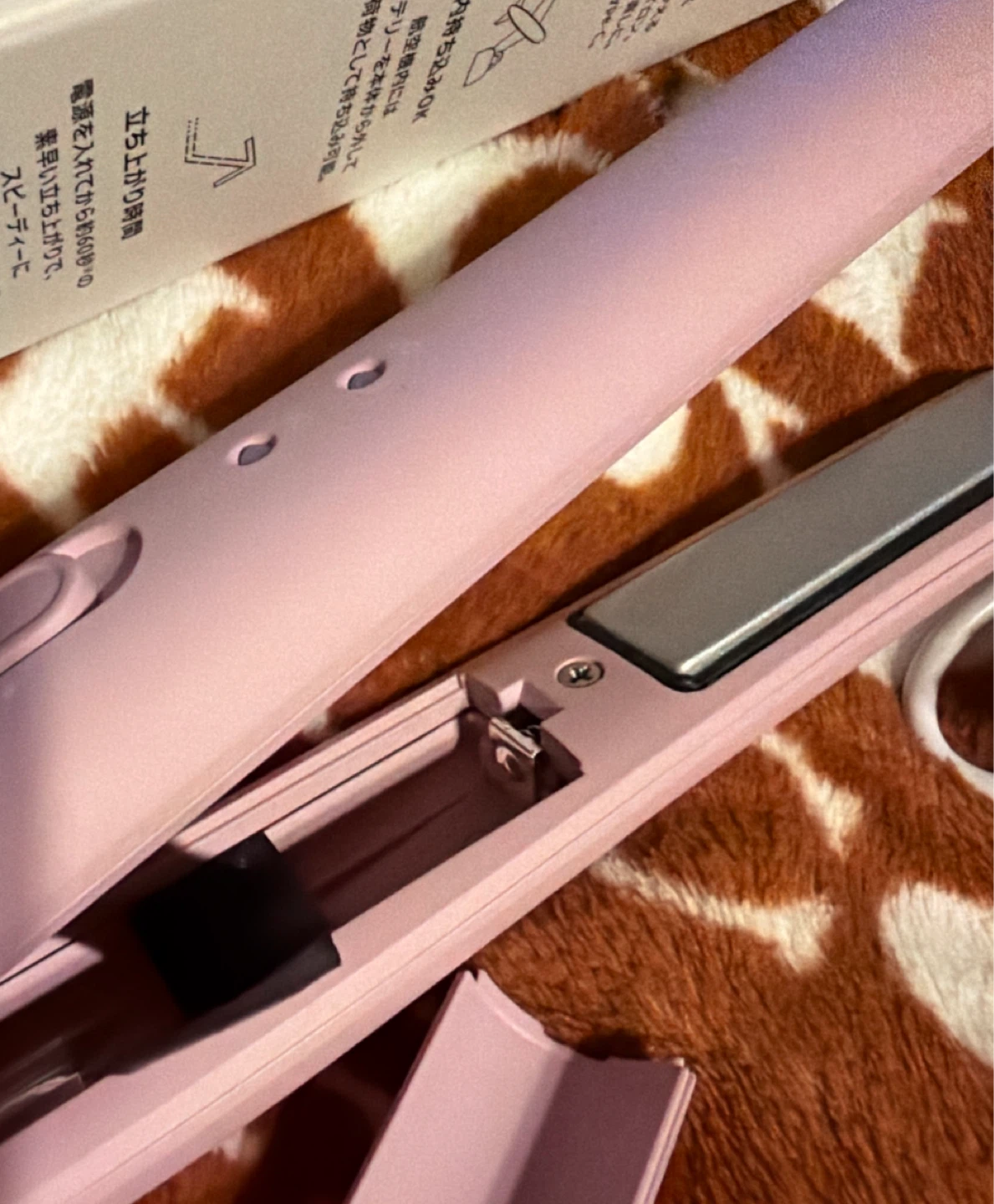 半額以下にしました🎀ほぼ新品🩷美品💇‍♀️サロニア コードレスヘアアイロン ピンク バッテリーなしの写真8枚目