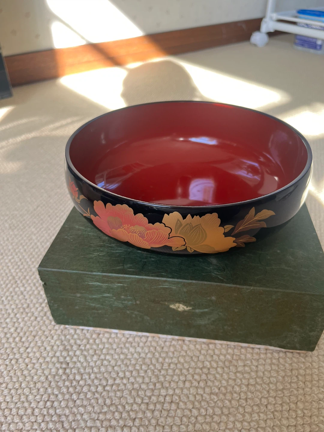 漆器 菓子鉢 牡丹柄 共箱入り