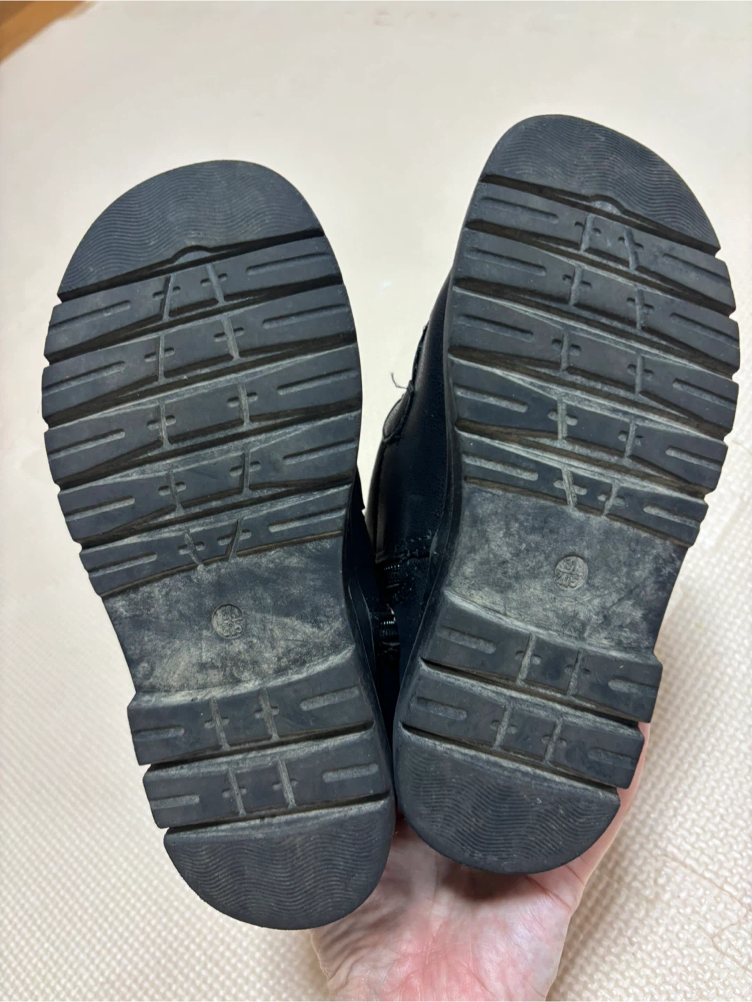 19cm 黒 レースアップブーツ サイドジップの写真3枚目