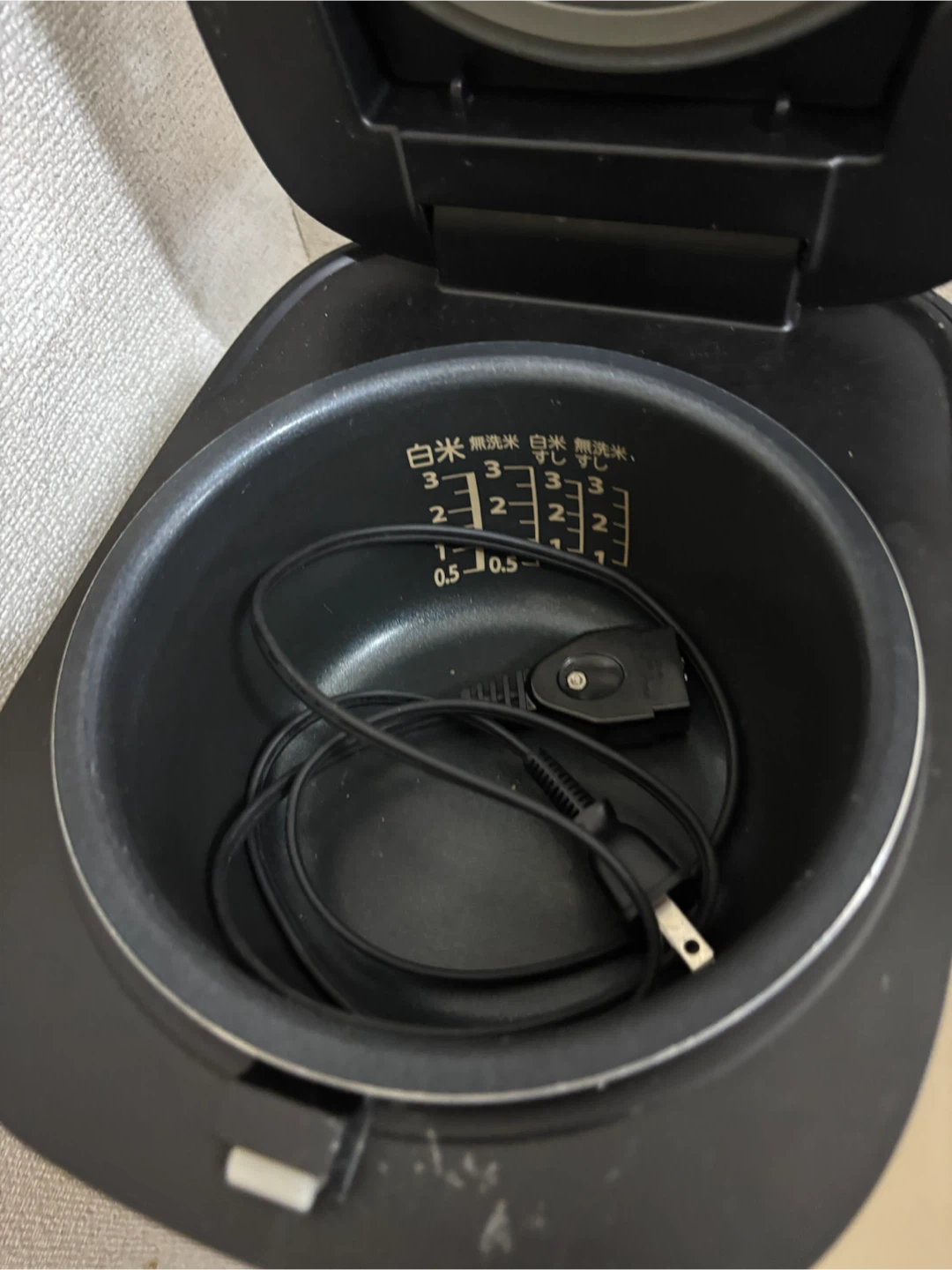 東芝 炊飯器 RC-5MFM 3合炊きの写真2枚目