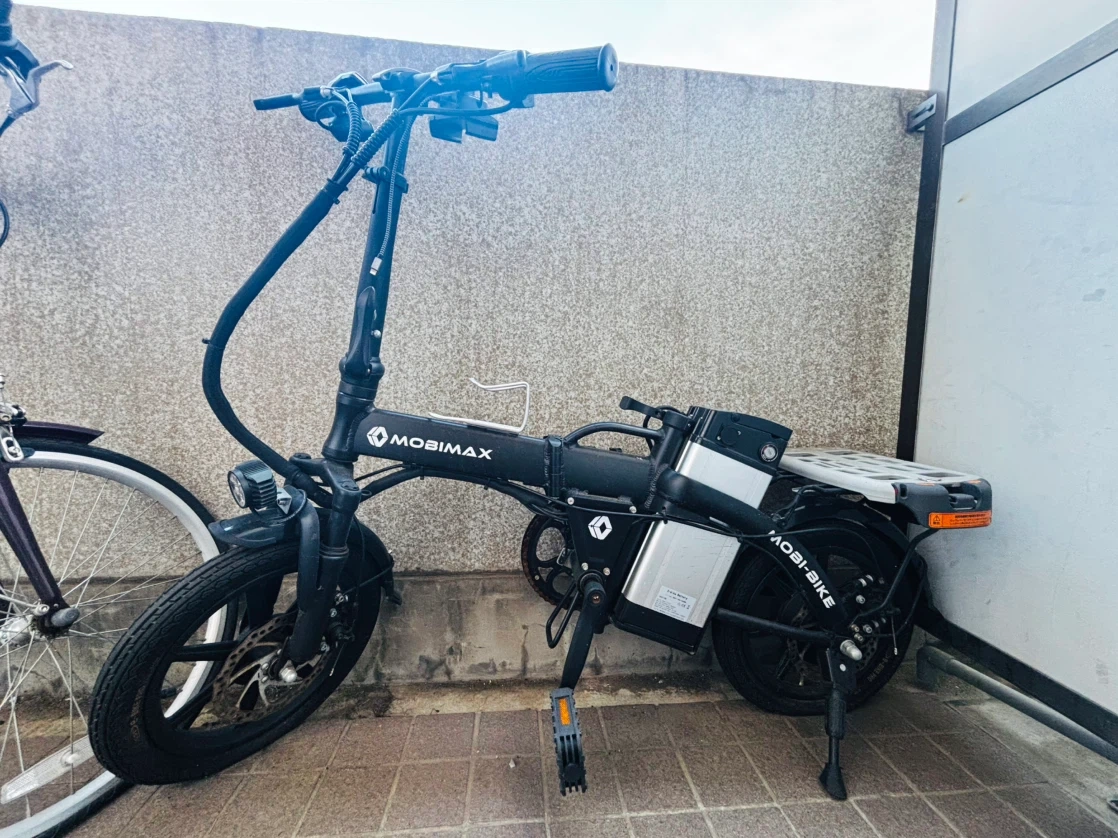 【無料】MOBI-BIKE48 未使用箱入り+部品取り車の2台セットの写真3枚目