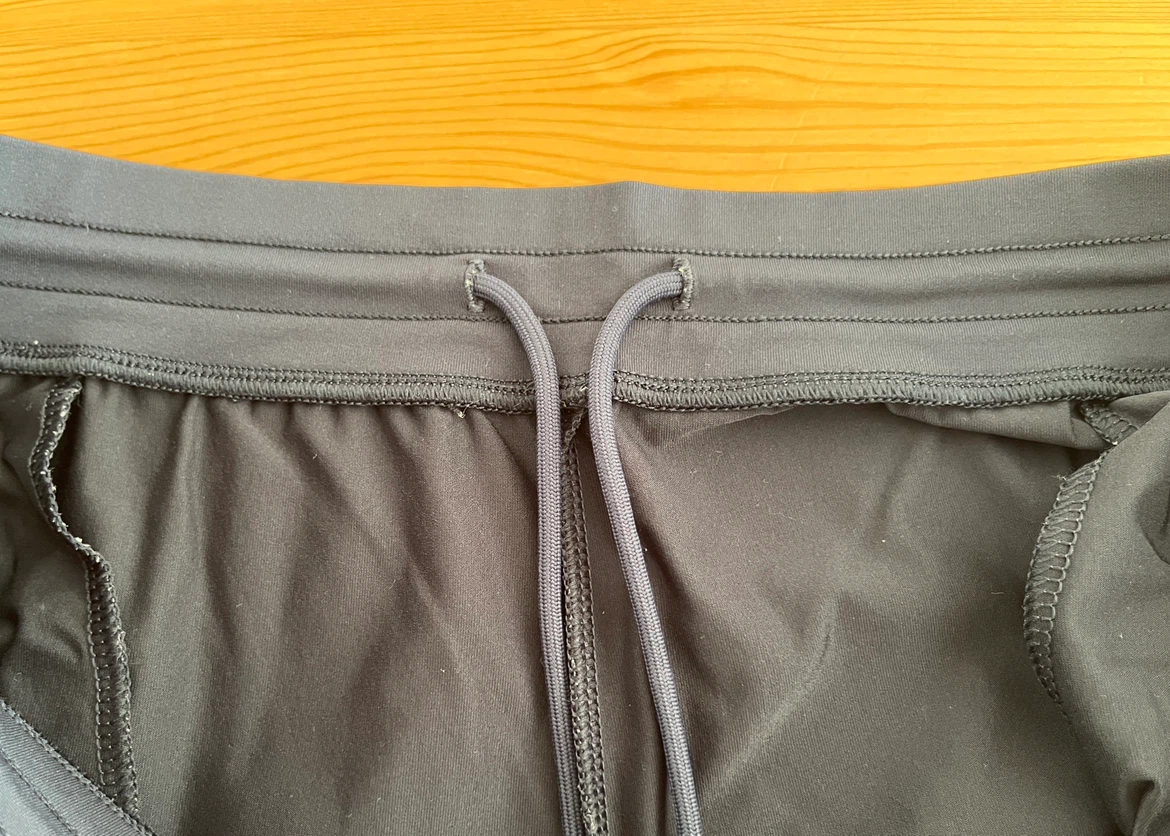 ユニクロ エアリズム ジョガーパンツ XL ネイビーパープル２枚セットの写真3枚目
