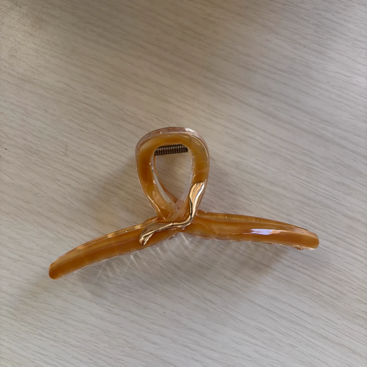 ヘアクリップ べっ甲風 ゴールド
