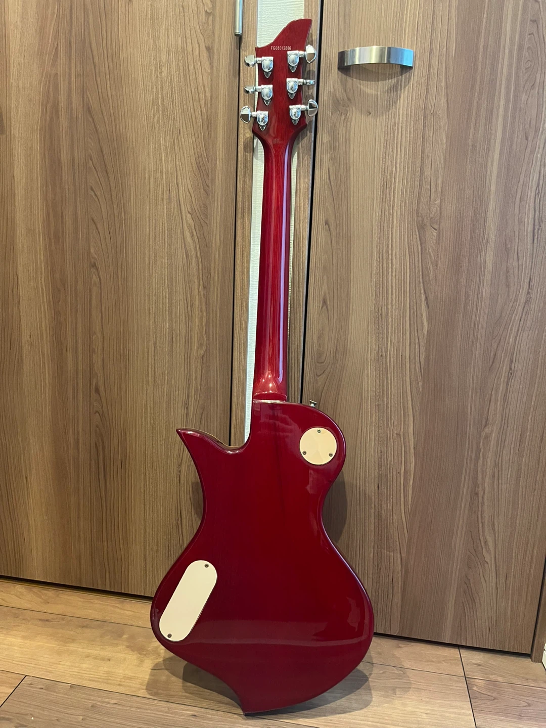 フェルナンデス FERNANDES RAVELLE DELUXE エレキギター　おまけ付きの写真2枚目