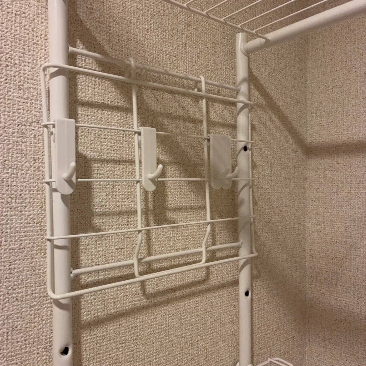 洗濯機上ラック 収納棚 ホワイトの写真3枚目