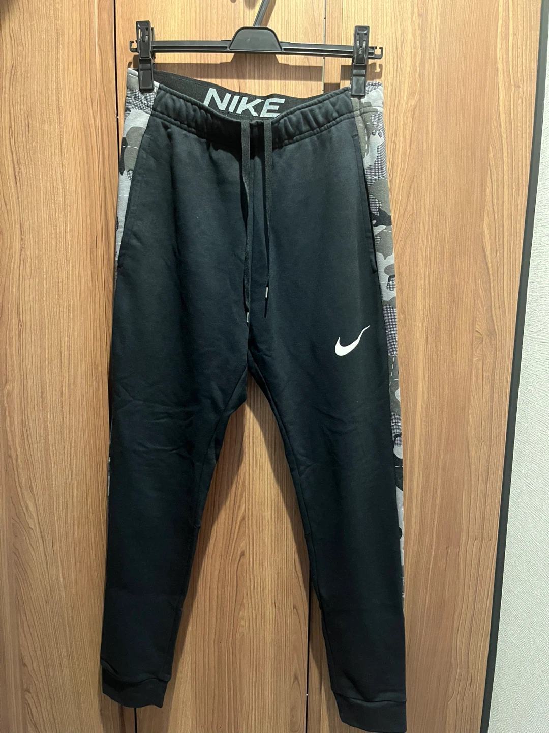 NIKE ナイキ スウェット ジョガーパンツ ブラック カモフラ柄