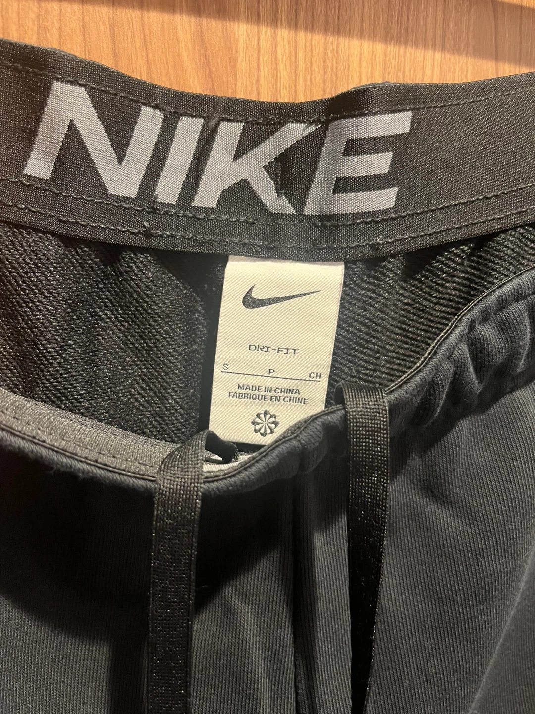 NIKE ナイキ スウェット ジョガーパンツ ブラック カモフラ柄の写真3枚目
