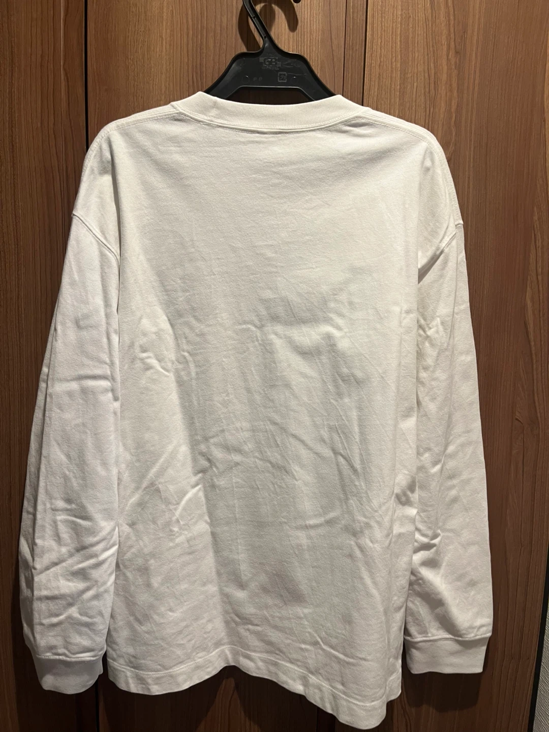 ユニクロ ウォッシュコットンクルーネックTシャツ 長袖 ホワイト 471763の写真3枚目