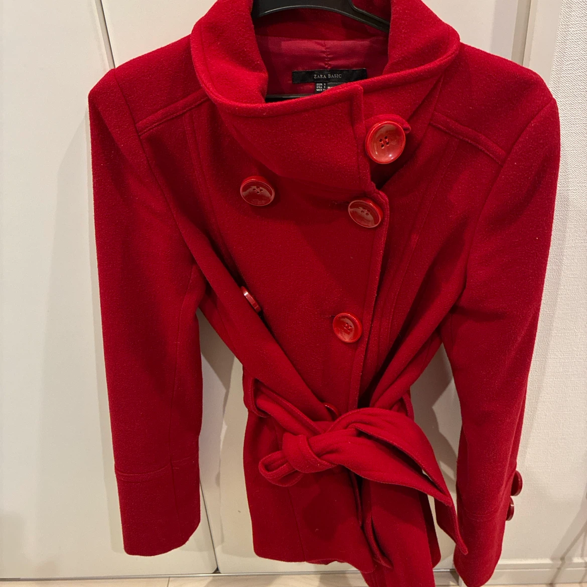 ZARA 赤いコート　XS