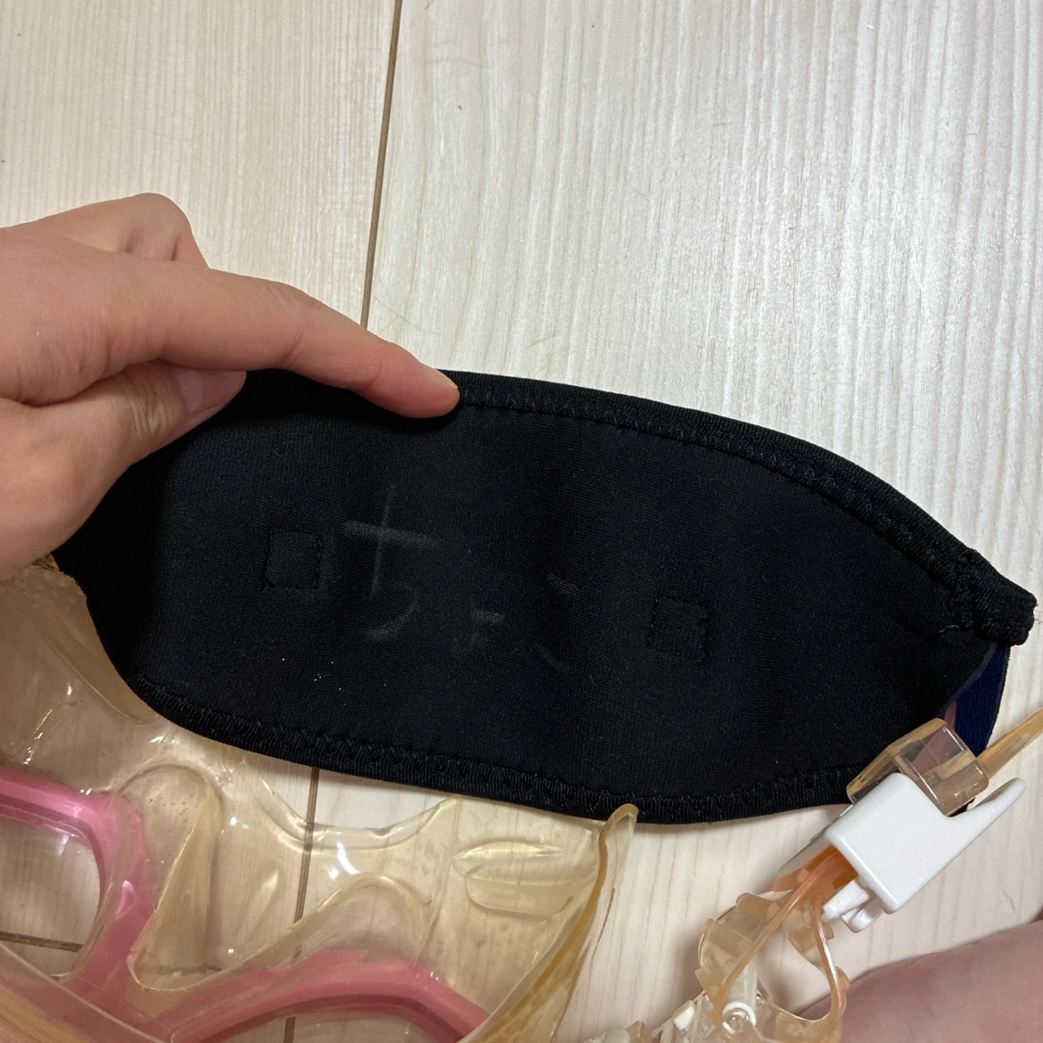 TUSA ダイビングマスク ピンク マスクストラップ付きの写真4枚目