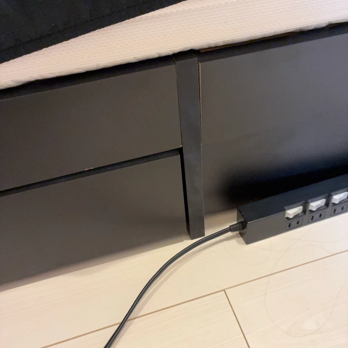 ヘッドボード付き ベッドフレームの写真3枚目