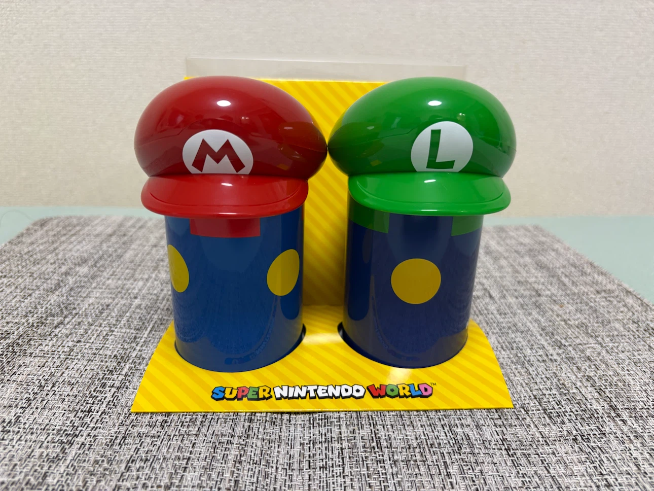 スーパーニンテンドーワールド マリオ ルイージ 缶セット