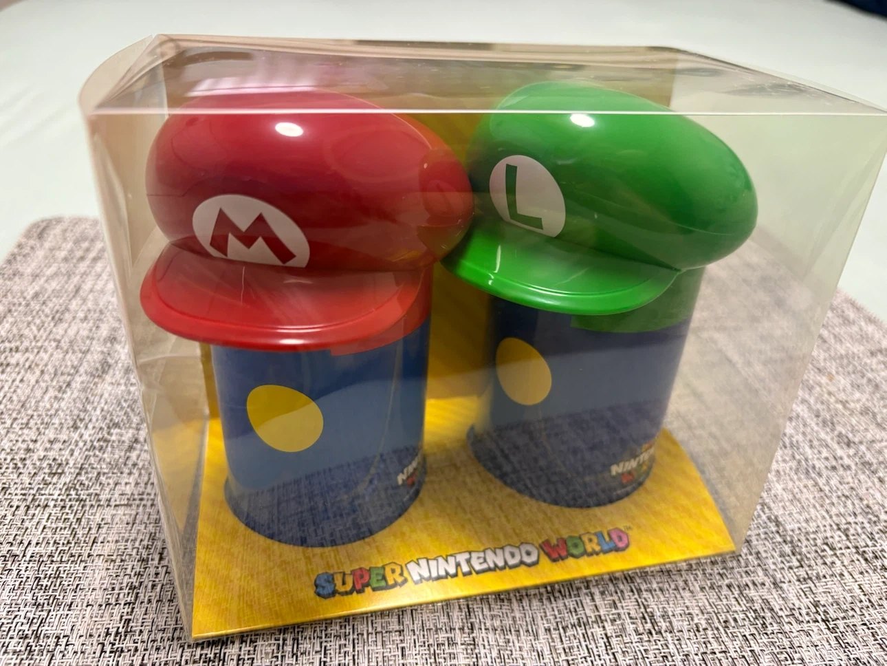 スーパーニンテンドーワールド マリオ ルイージ 缶セットの写真2枚目