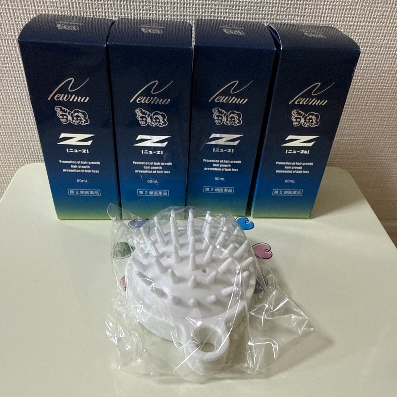 ニューモ 育毛剤 60ml 4本セット スカルプブラシ付き