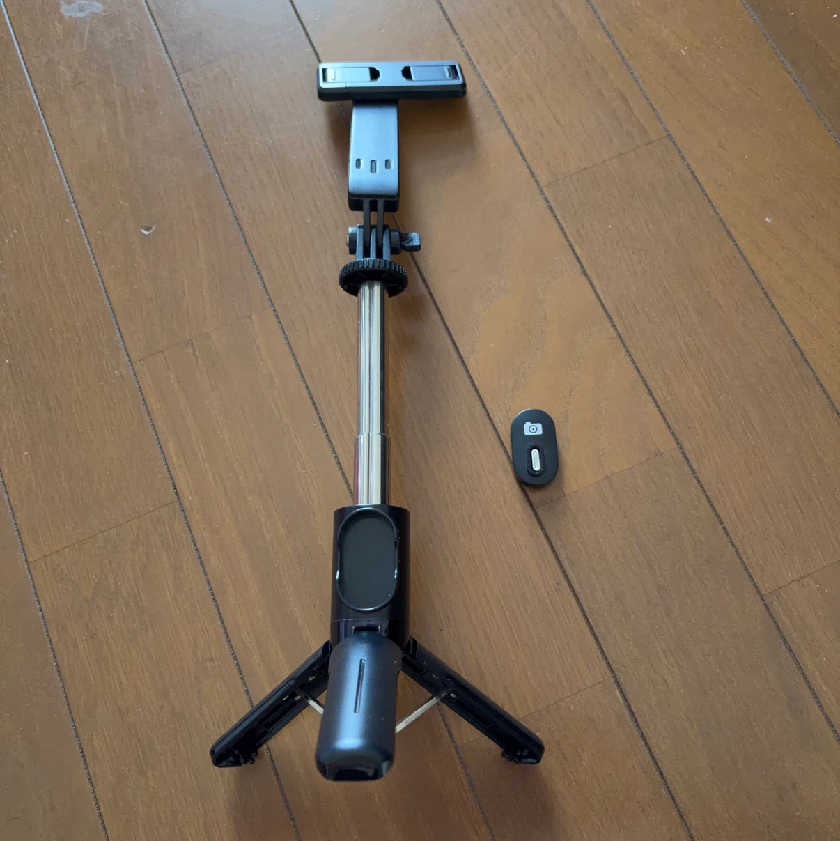 スマホ用 自撮り棒 三脚 Bluetoothリモコン付きの写真3枚目