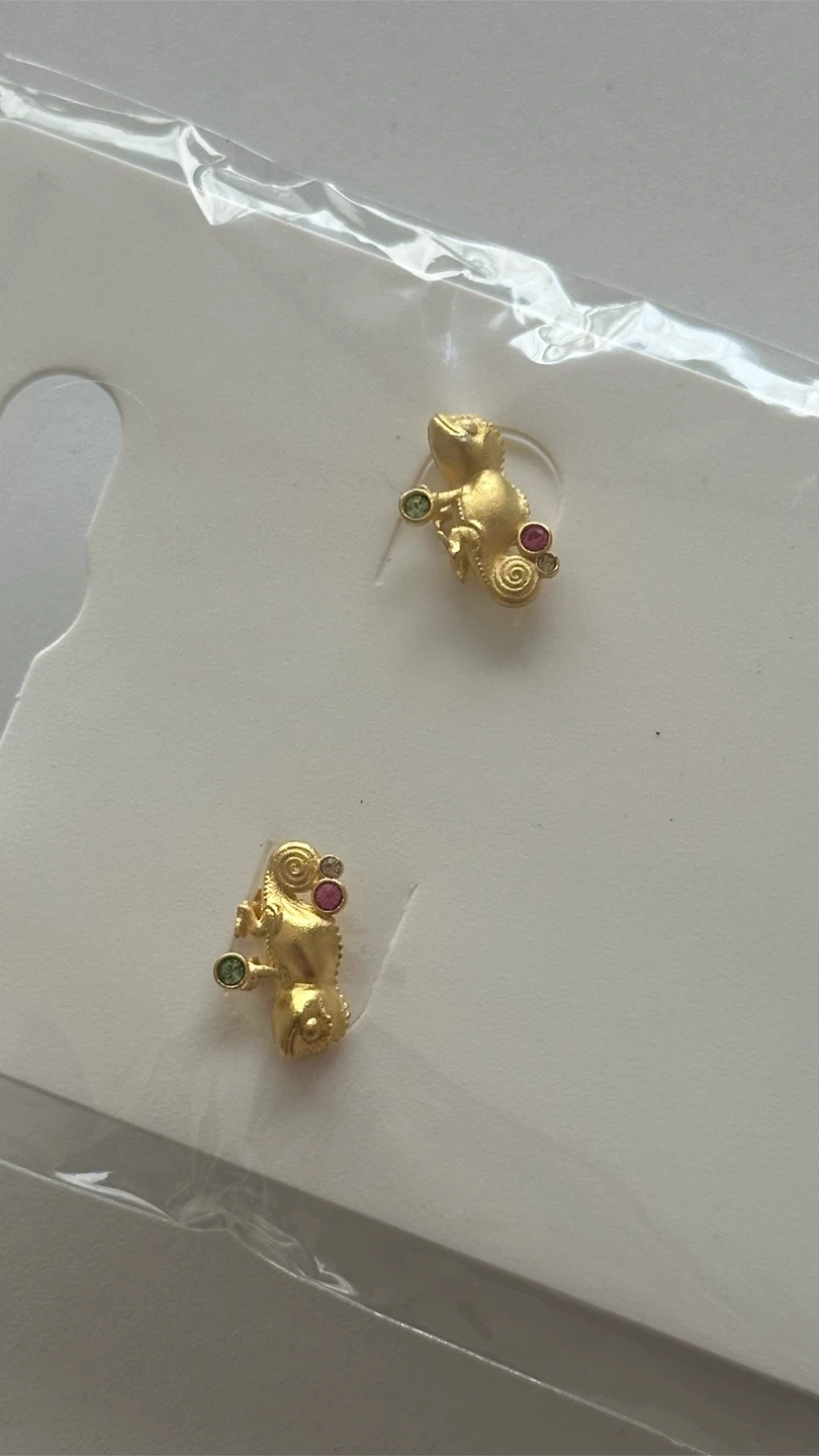 ディズニー ラプンツェル パスカル ピアス 新品未開封の写真4枚目