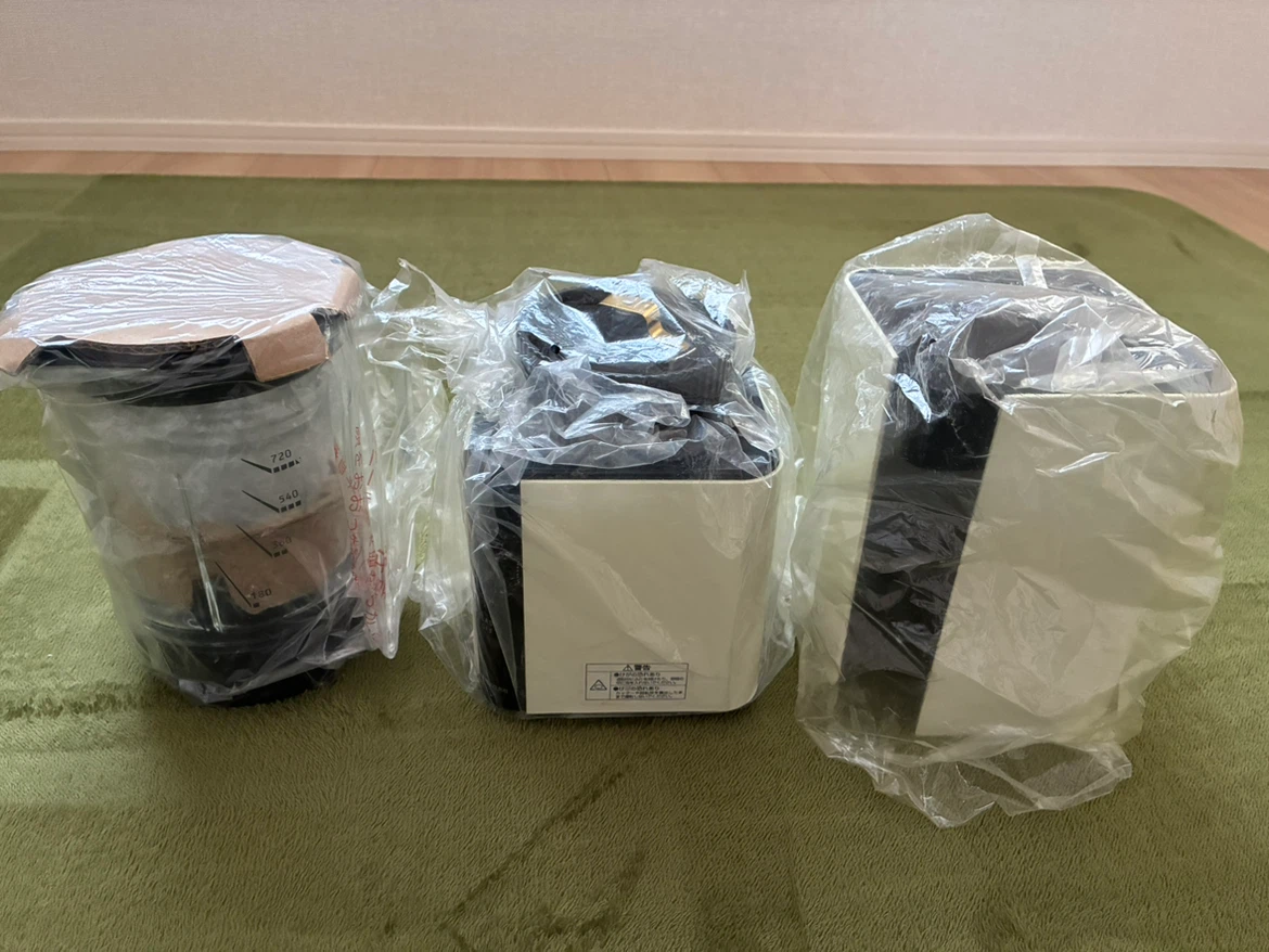 新品未使用！コイズミ スマート収納ミルミキサー KMZ-0700/Wの写真2枚目