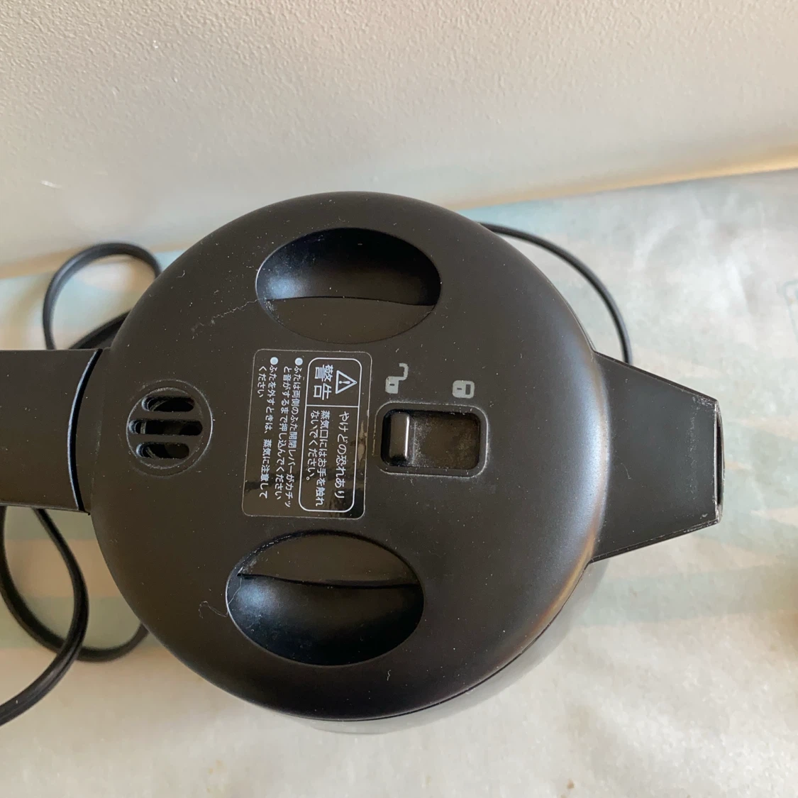 シロカ 電気ケトル SEK-208 ブラックの写真2枚目