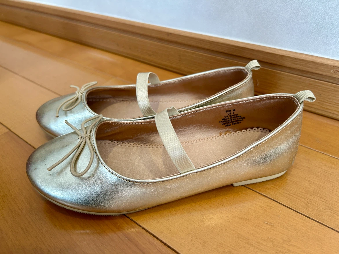 H&M  キッズ バレエシューズ ゴールド 20cmの写真2枚目