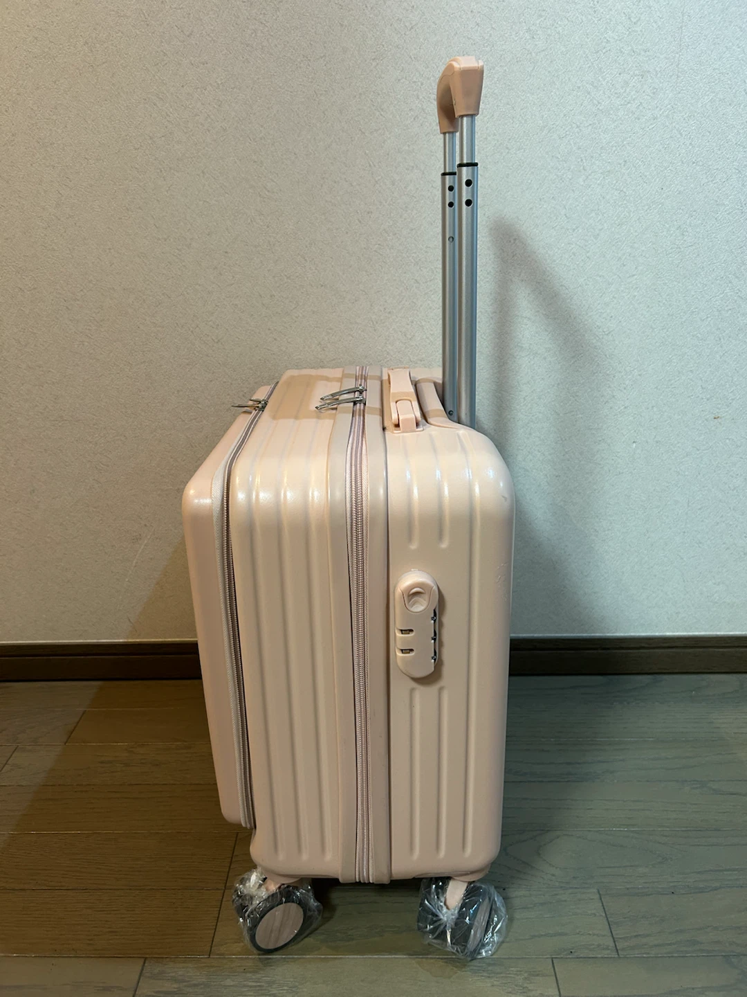 スーツケース 小型 フロントオープンの写真4枚目