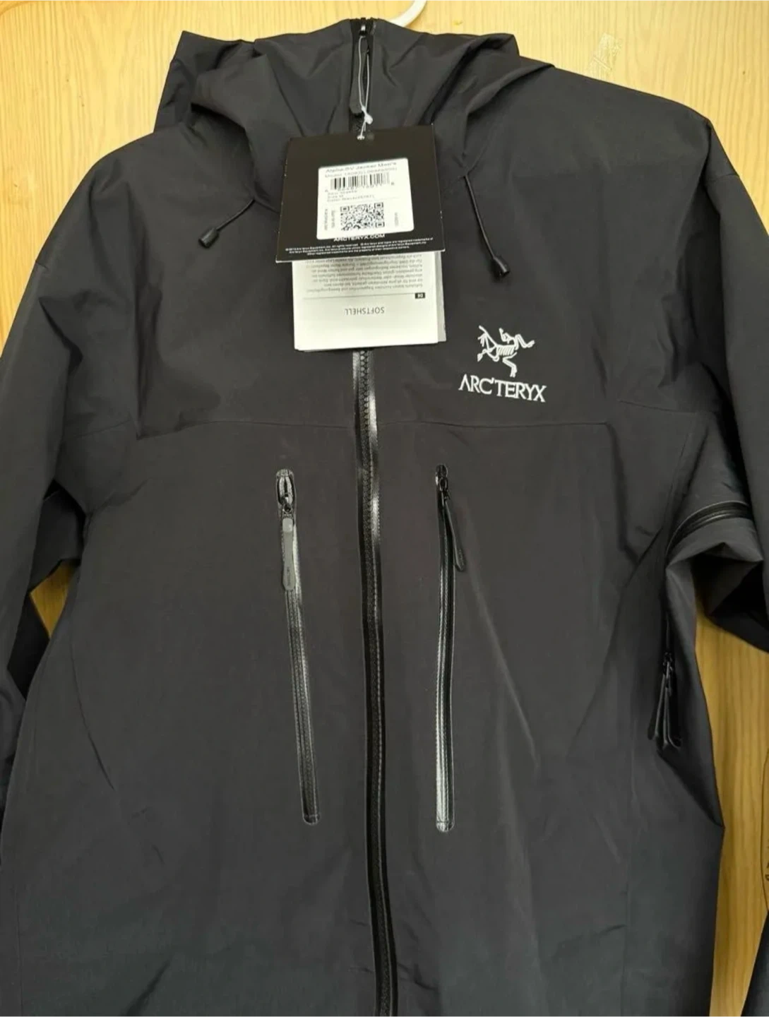 断捨離:新品 ARC'TERYX アークテリクス アルファ SV ジャケットの写真6枚目