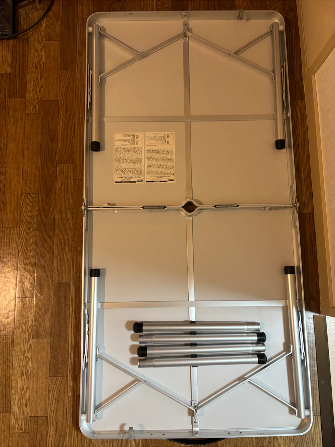 Coleman ナチュラルモザイク テーブル 120cm 高さ2段階の写真4枚目