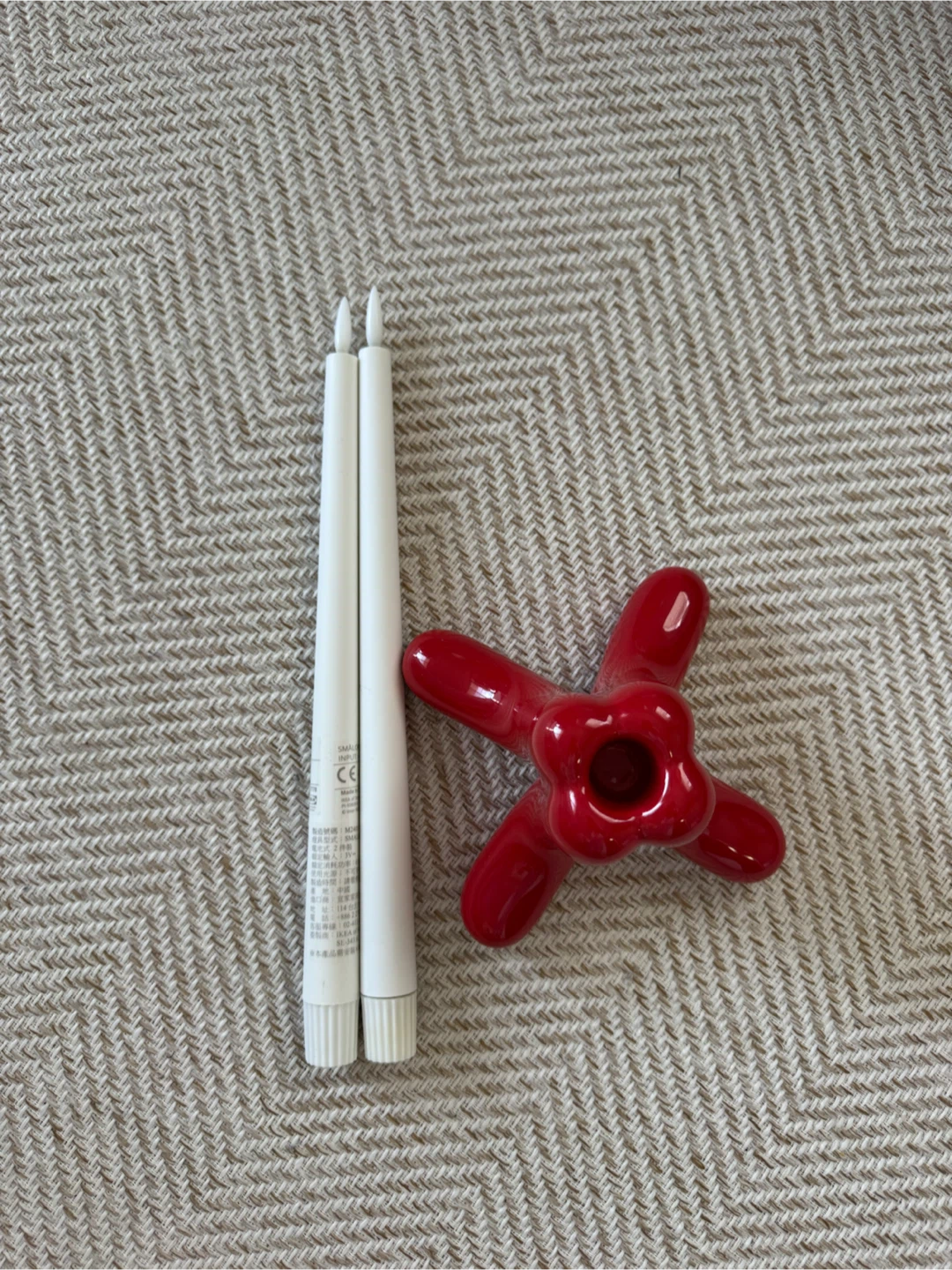 イケア キャンドルホルダー 赤 LEDキャンドル付きの写真2枚目